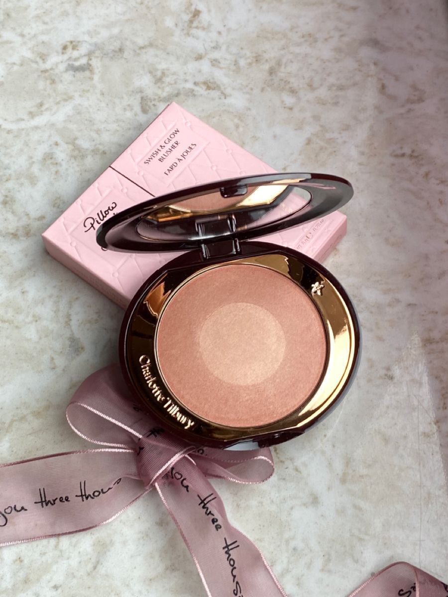 Charlotte Tilbury Cheek to Chic Blush