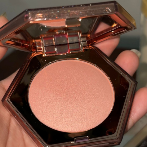 Fenty Beauty Diamond Bomb All-Over Diamond Veil