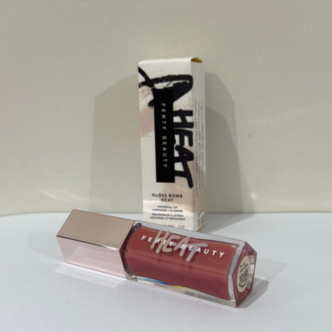 Fenty Beauty Gloss Bomb Universal Lip Luminizer