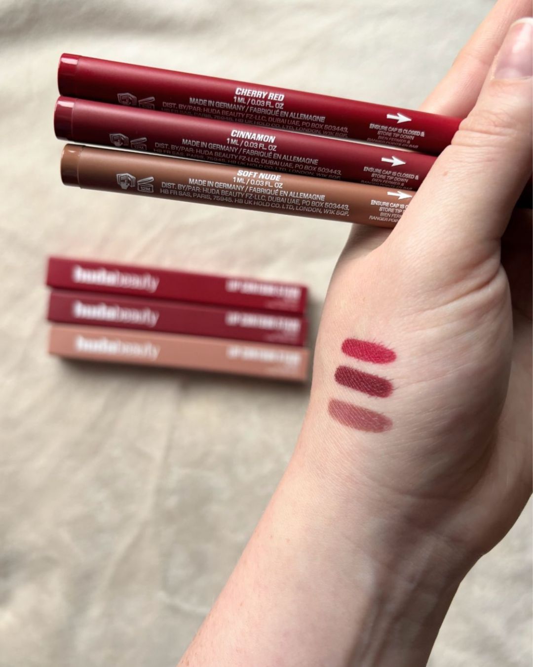 Huda Beauty Lip Contour Lip Stain
