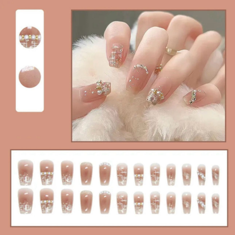 24-Piece Crystal Pearl Fake Nails – Stylish & Wearable