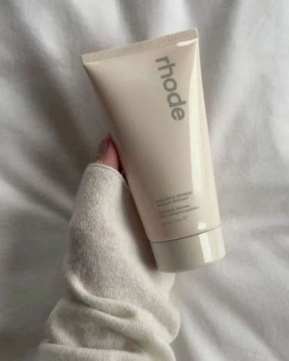 RHODE Pineapple Refresh Daily Cleanser