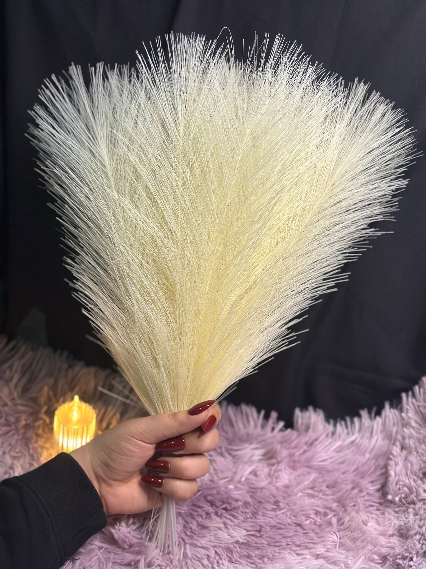 5/10pcs Artificial Pampas Grass – Elegant Home & Event Decor in Pakistan