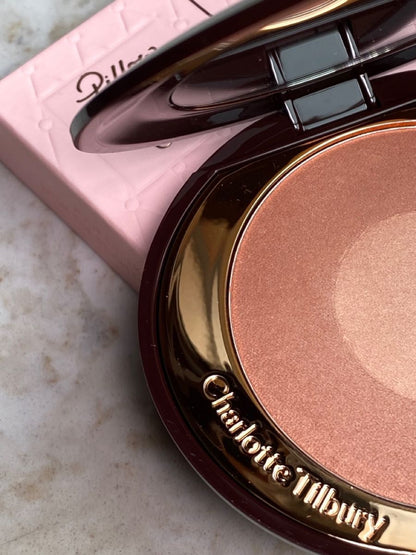 Charlotte Tilbury Cheek to Chic Blush